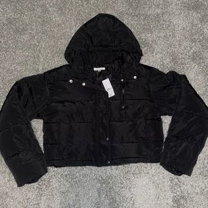 BRAND NEW with Tags M/L PacSun cropped black puffer jacket